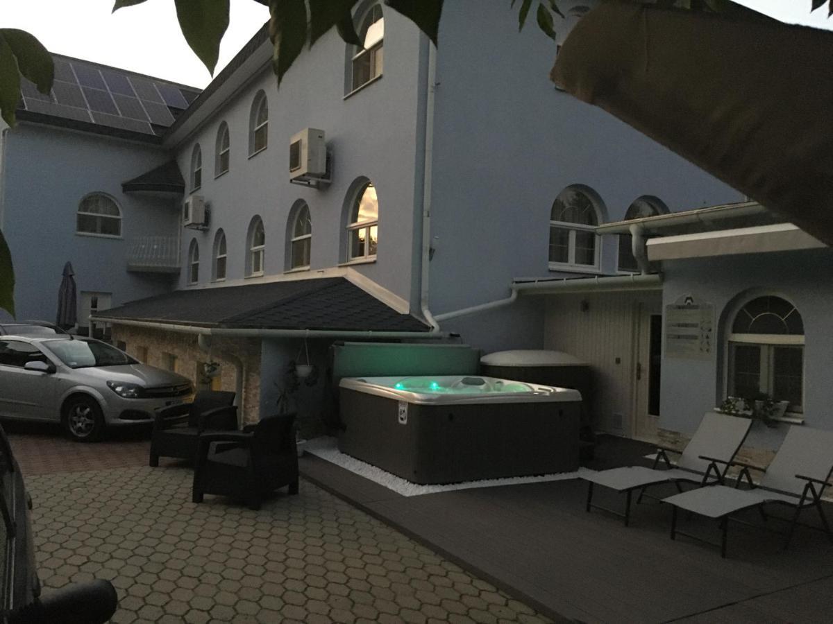 Marvany Panzio Hajdúszoboszló Exterior foto