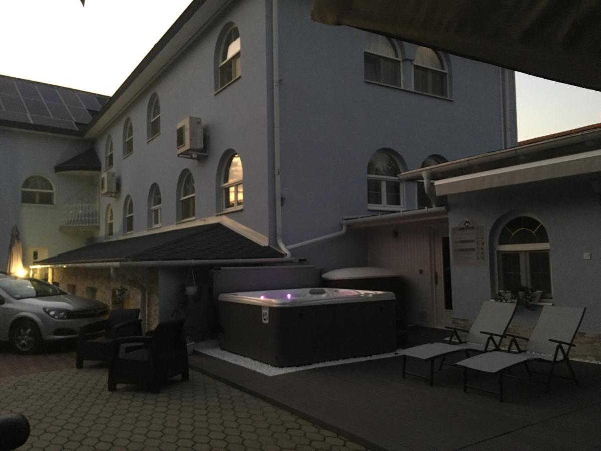 Marvany Panzio Hajdúszoboszló Exterior foto